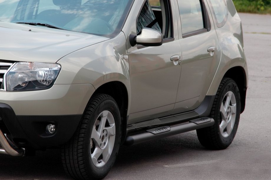 Renault Duster 2008–2017 Barre laterali con inserti Black (2 pz, acciaio inox) Foto 2