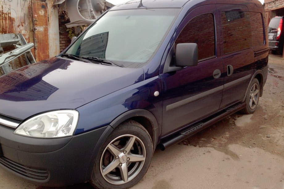 Opel Combo 2002–2012 Pedane Laterali Black (2 pz, Acciaio Inox) Image