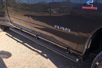 Dodge RAM (DR/DH/D1/DC/DM) 2002–2009 Barre Laterali Standard Black (2 pz, Acciaio Inox) foto 2