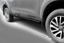 Nissan Navara/NP300 2016- Barre Laterali Black (2 pz, acciaio inox) foto 1