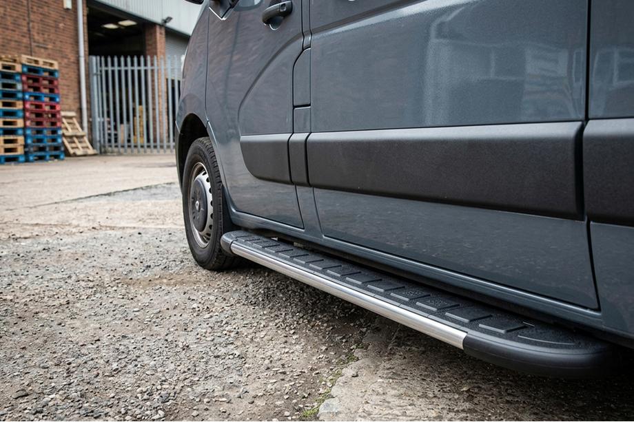 Renault Master 2011-2023 Pedane Laterali Duru (2 pz, Alluminio) Image