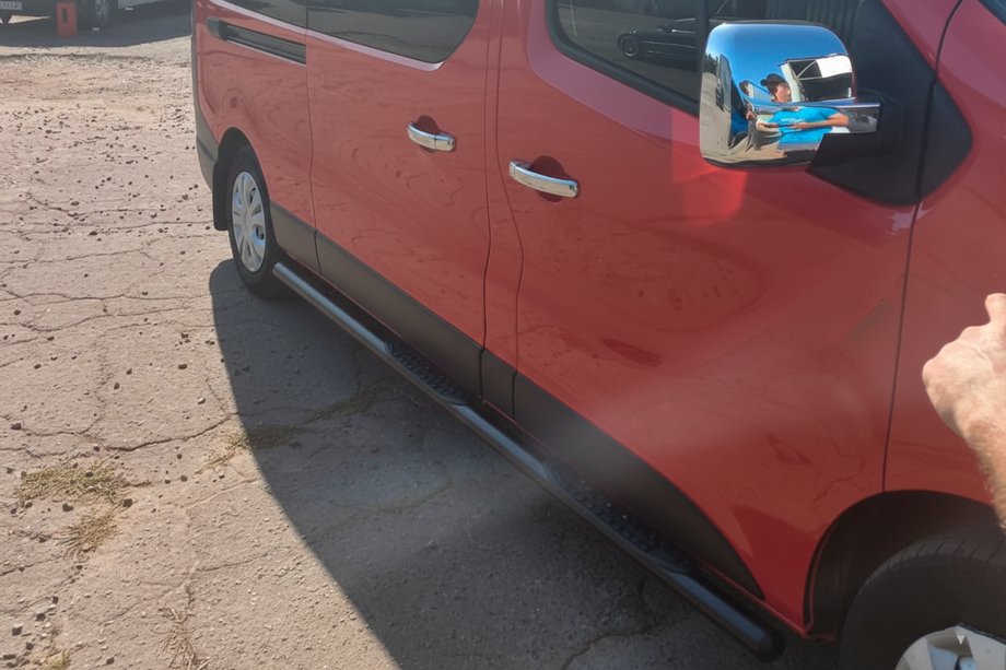 Opel Vivaro 2015-2019 Barre Laterali BB002 Nero (2 pz, Acciaio Inox) Foto 6