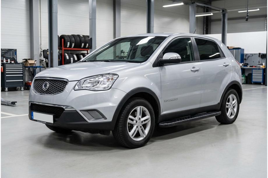 SsangYong Korando 2010-2019 Pedane Laterali Bosphorus Black (2 pz, Alluminio) Image