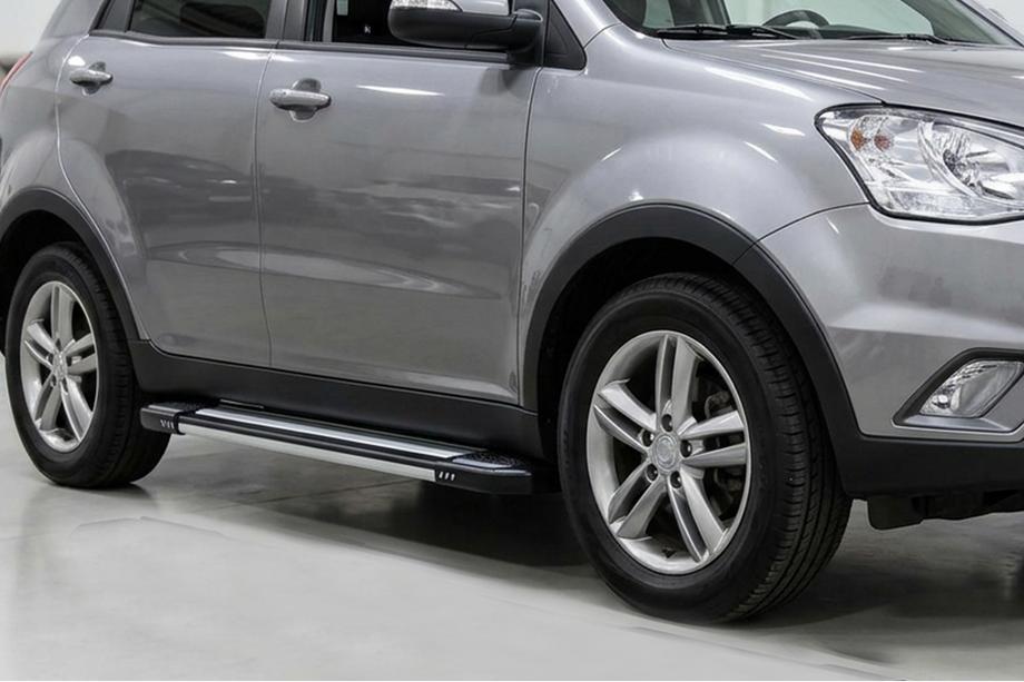 SsangYong Korando 2010-2019 Pedane Laterali Rainbow (2 pz, Alluminio) Image
