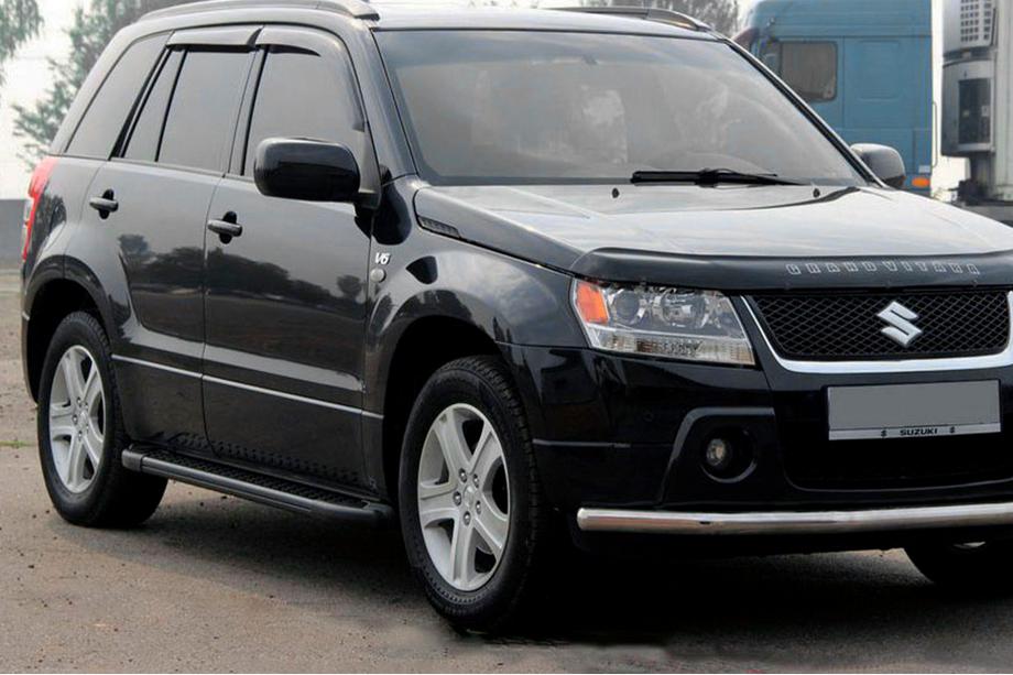 Suzuki Grand Vitara 2005-2017 Pedane Laterali Allmond Black (2 pz, Alluminio) Image