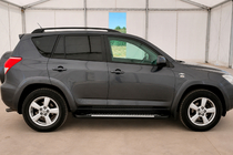 Toyota Rav 4 2006-2013 Pedane Laterali Line (2 pz, Alluminio) foto 2