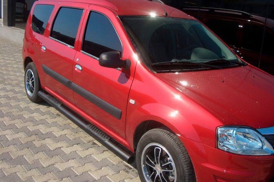 Lada Largus 2012- Pedane Laterali Black (2 pz, Acciaio Inox) Image