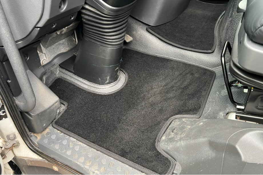 Mercedes Atego 2013– Tappetini in tessuto Premium (Nero) Foto 1
