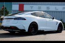 Tesla Model S 2012– Kit carrozzeria LRT-Design Carbon foto 9