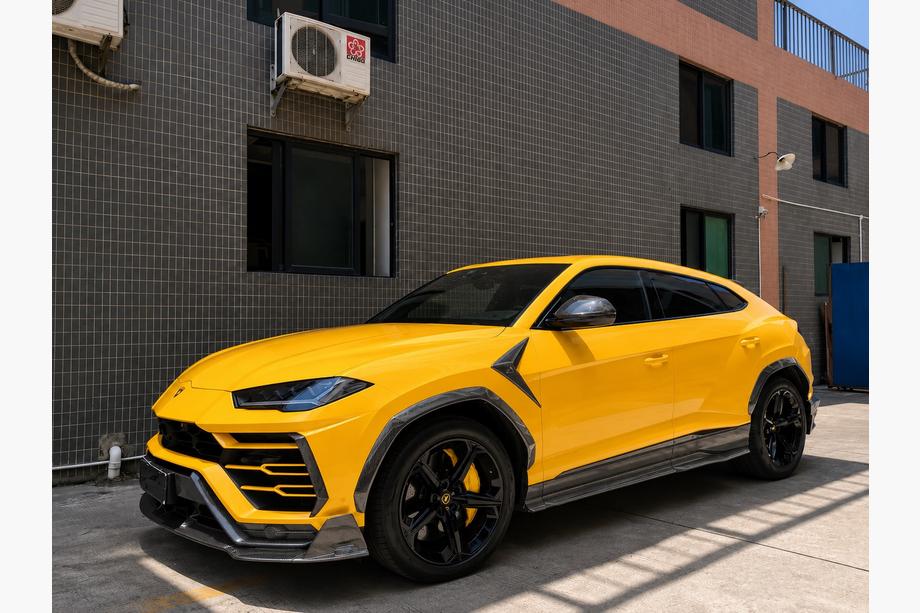 Lamborghini Urus 2018- Kit carrozzeria MNSR Carbon (per 2018-2022) Foto 4