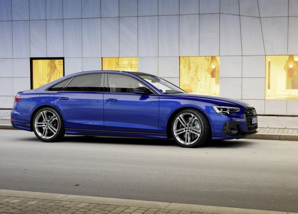 Recensione Audi S8 (D5): potente berlina sportiva di lusso