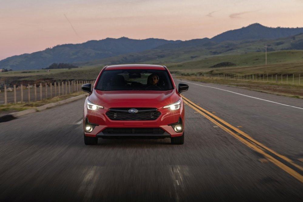 Subaru Impreza RS: Hatchback sportiva con trazione integrale simmetrica