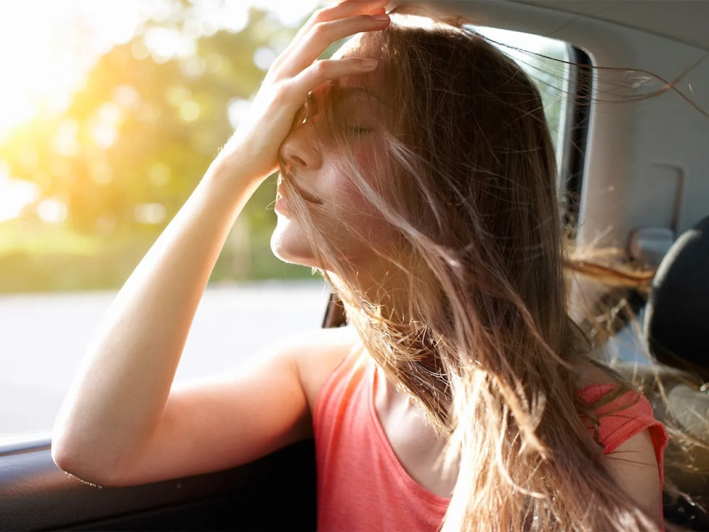 Perché viene la nausea in auto? Cause e come evitarla