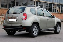 Dacia Duster 2008-2018 Roll Bar Posteriore Dritto Black (Acciaio Inox) foto 3