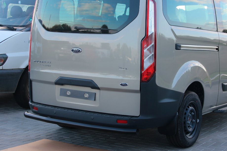 Ford Custom 2013-2022 Barra Posteriore AK002 Nera (Acciaio Inox) Foto 2