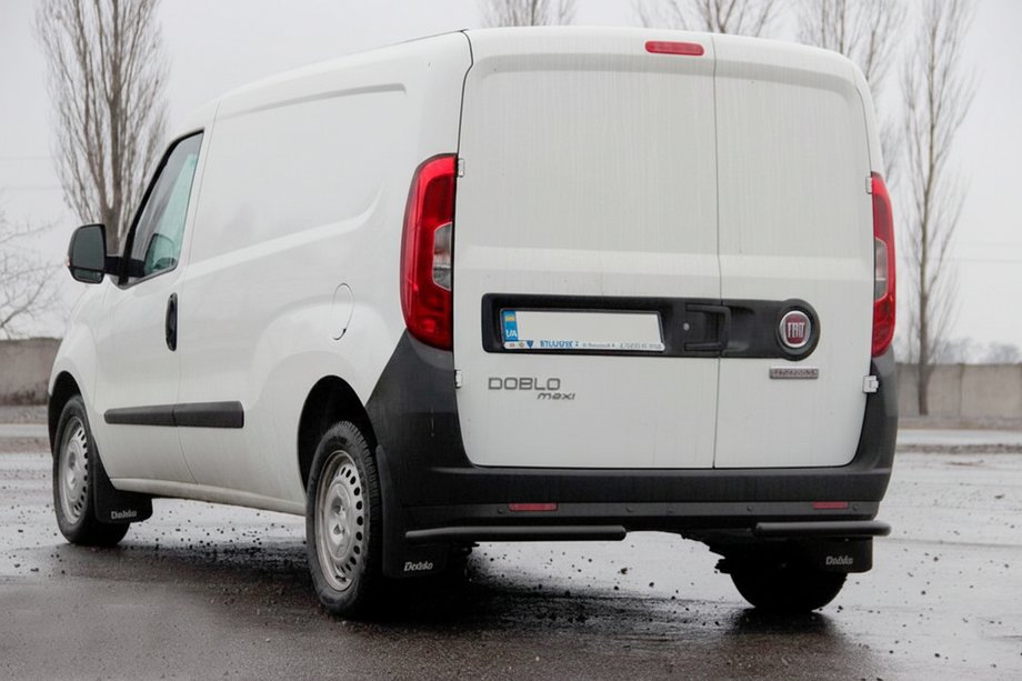 Opel Combo 2012-2018 Angolari posteriori AK003 Nero (acciaio inox) Foto 2