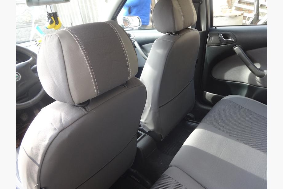 Skoda Octavia II A5 2010-2013 Coprisedi Auto (Similpelle↗Tessuto, Premium) Foto 17