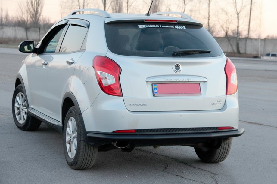 SsangYong Korando 2010-2019 Barra Posteriore AK005 Nera (Acciaio Inox) Foto 1
