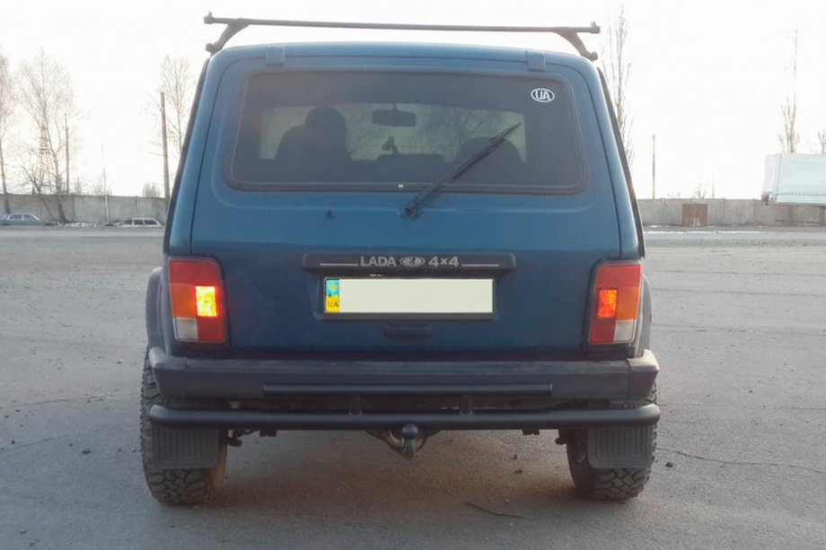 Lada Niva e Urban 1977- Barra Posteriore AK002 Double Black Foto 2