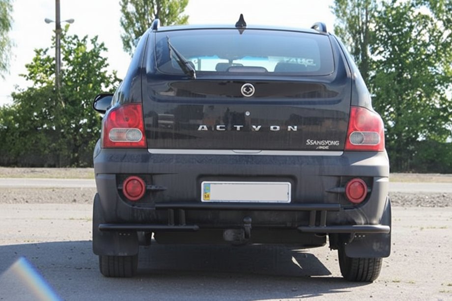 SsangYong Action 2005-2018 Protezione Posteriore AK005-2 Nero (Acciaio Inox) Foto 3