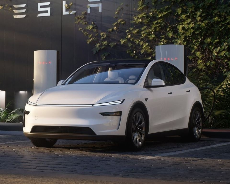 Tesla Model Y (Juniper 2025): prova del SUV elettrico aggiornato