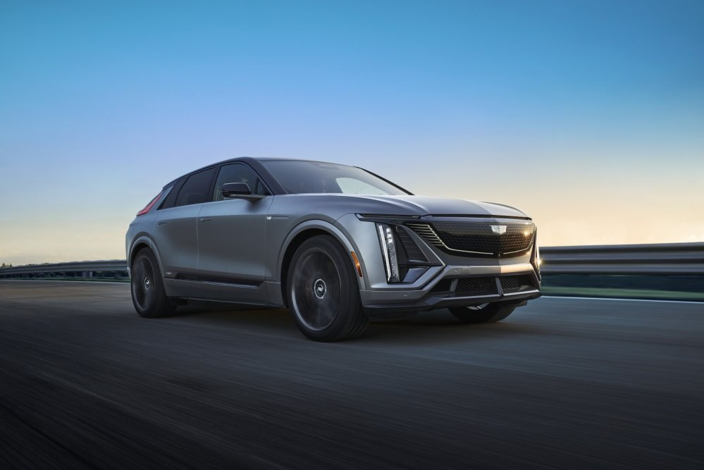Cadillac Lyriq V (2026): prova del SUV elettrico ad alte prestazioni