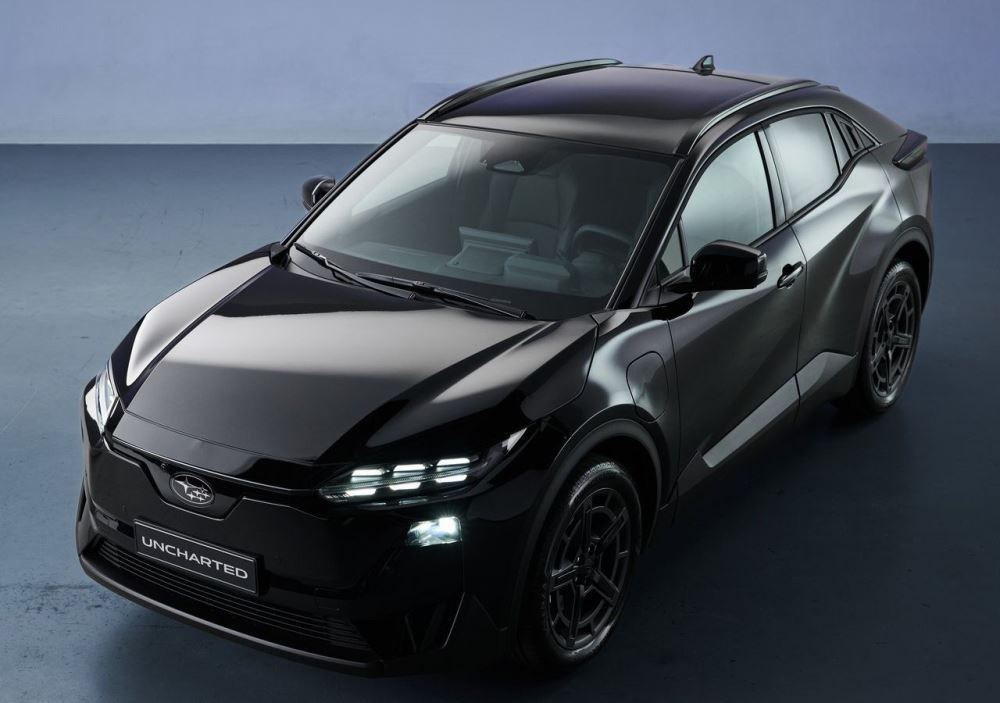 Prova del crossover elettrico compatto Subaru Uncharted 2026