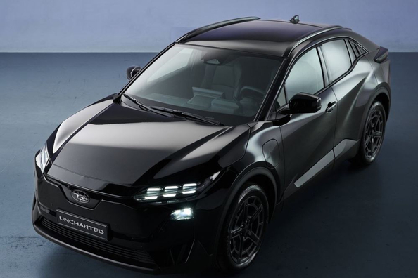 Prova del crossover elettrico compatto Subaru Uncharted 2026