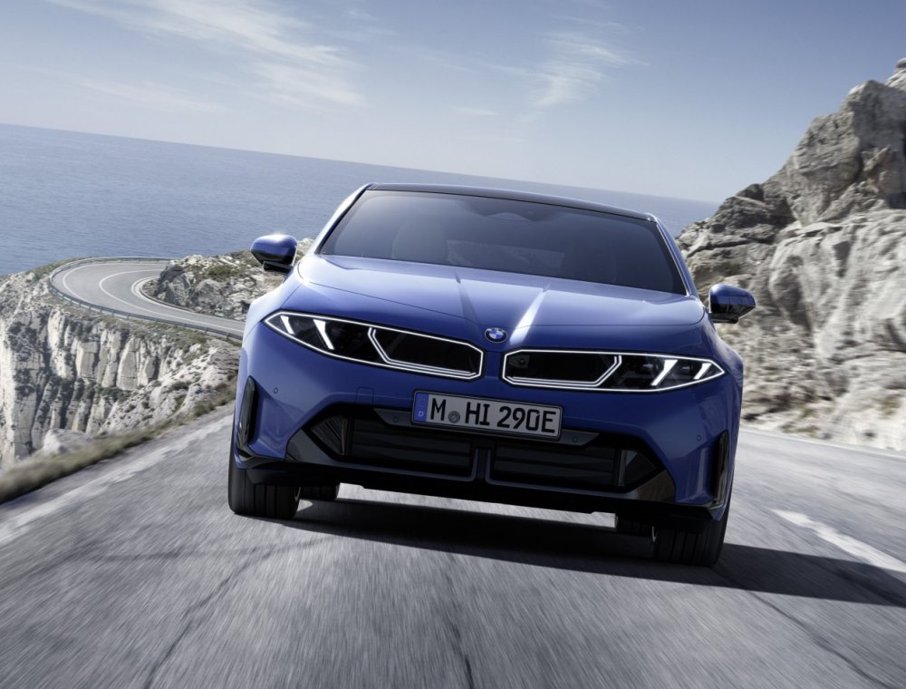 Prova BMW i3 2026: la nuova berlina elettrica tedesca