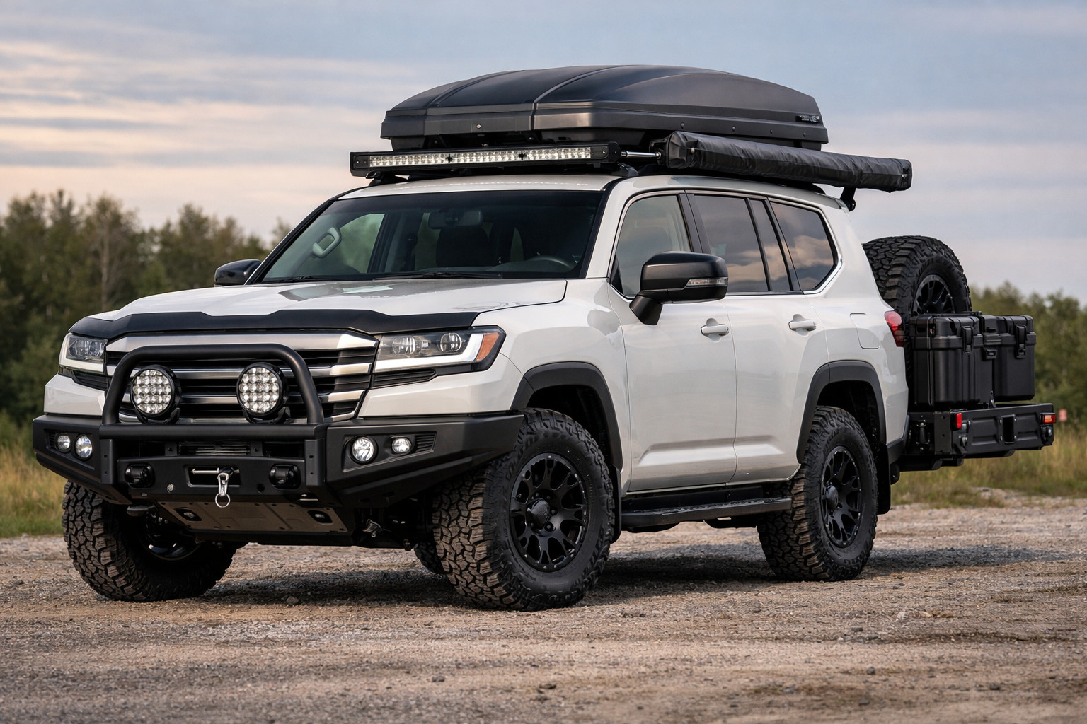 Piano di upgrade economico per Toyota Land Cruiser 300: cosa si sente ogni giorno