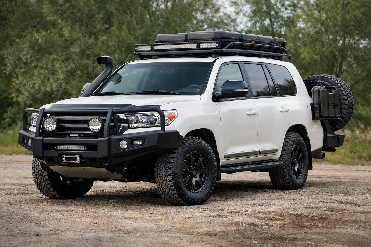 Modifiche davvero utili per Toyota Land Cruiser 200 ogni giorno