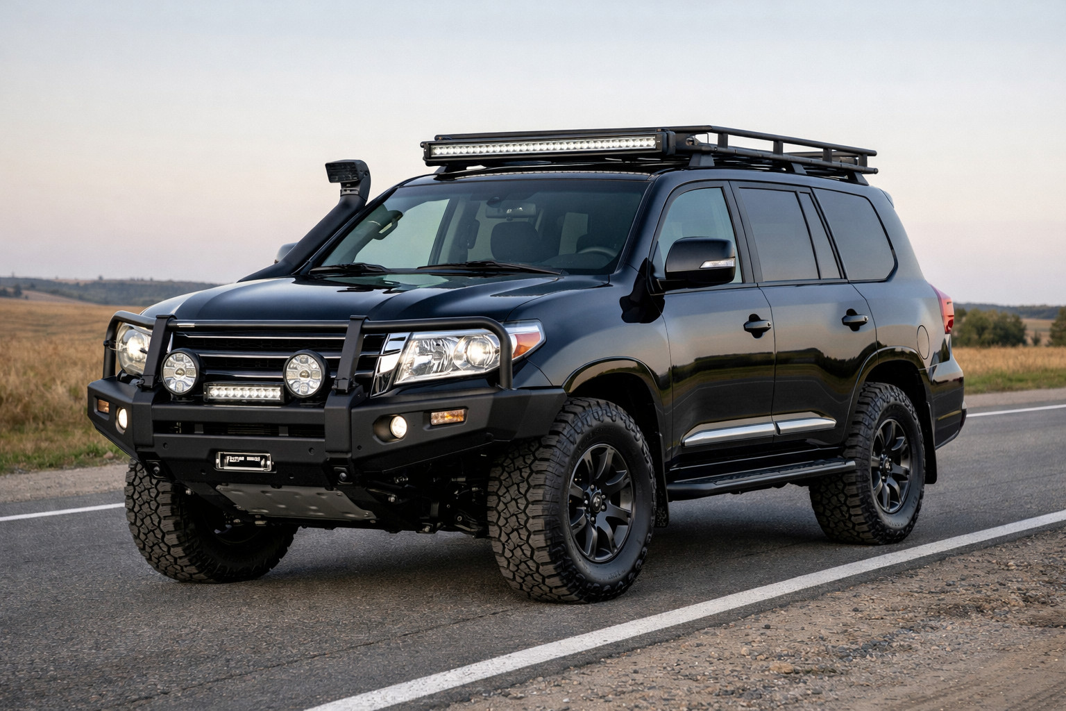 Toyota Land Cruiser 200: upgrade da autostrada senza tamarrate