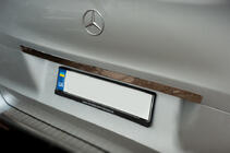 Mercedes Vito/V-class W447 2014- Modanatura ampia in acciaio inox sopra la targa foto 2