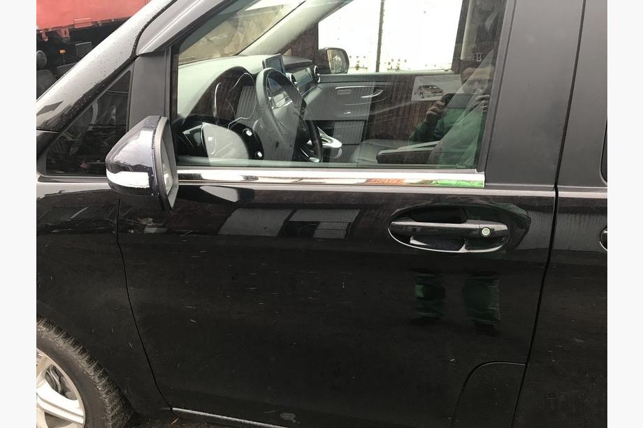 Mercedes Vito/V-class W447 2014- Modanature inferiori finestrini acciaio inox (2 pz) Carmos - Acciaio Inox Turco Foto 4