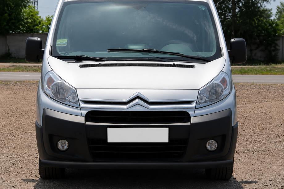 Citroen Jumpy 2007–2017 Parabullbar Anteriore ST008 Nero (Acciaio Inox) Image