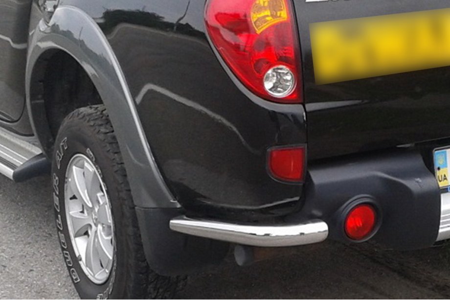 Mitsubishi L200 2006-2015 Barre angolari posteriori AK003 (2 pz, acciaio inox) Image