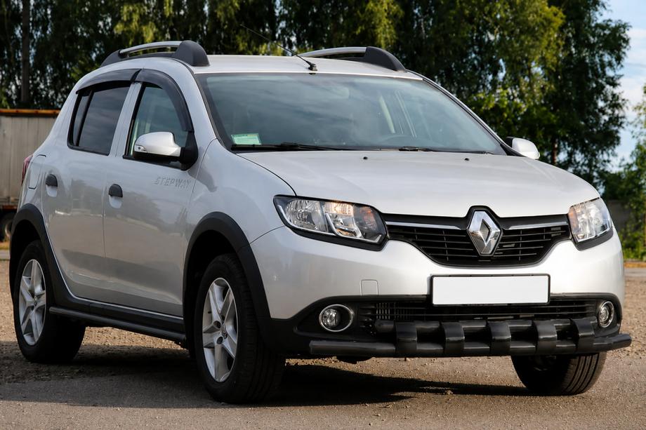 Renault Sandero 2013-2022 Bull bar anteriore ST015 Black (acciaio inox) Foto 3