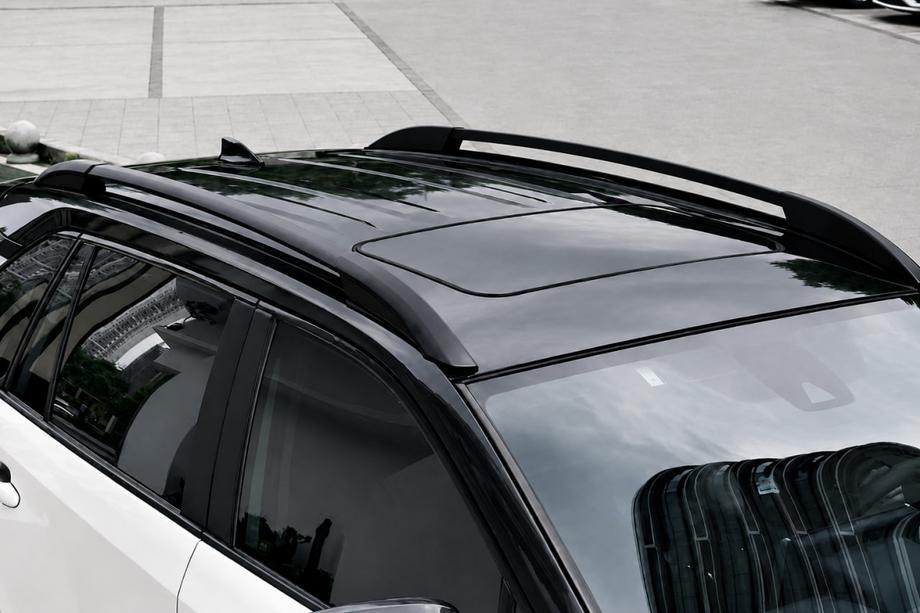Toyota Corolla Cross 2020- Barre longitudinali tetto OEM nere (alluminio) Foto 2