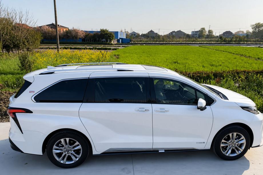 Toyota Sienna 2020- Barre longitudinali tetto OEM integrate, grigie (Alluminio) Foto 1