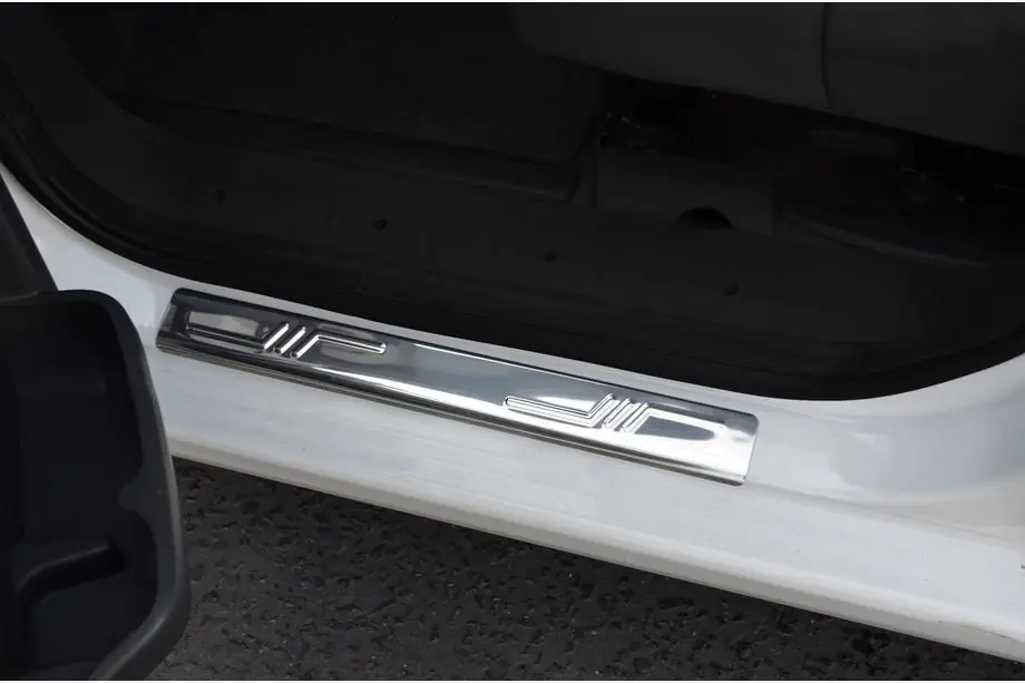 Peugeot Expert 2007-2016 Battitacco in acciaio inox (Omsa, 2 pz) Image