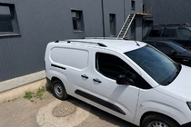 Citroen Berlingo/Multispace 2018- Barre longitudinali al tetto cromate (design turco) Lungo, piedi di fissaggio in metallo foto 3