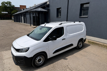 Citroen Berlingo/Multispace 2018- Barre longitudinali al tetto cromate (design turco) Lungo, piedi di fissaggio in metallo foto 4