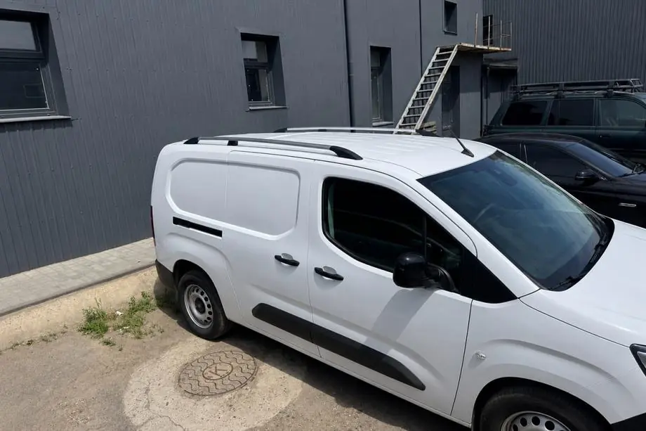 Citroen Berlingo/Multispace 2018- Barre longitudinali al tetto cromate (design turco) Foto 3