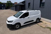 Citroen Berlingo/Multispace 2018- Barre longitudinali portatutto nere (design turco) Standard, piedini in plastica foto 6