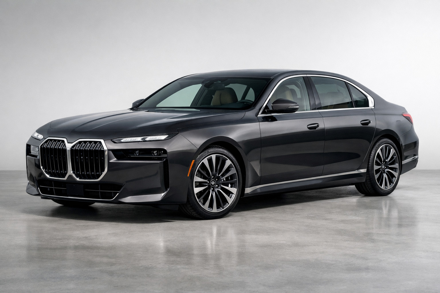 BMW Serie 7 G70/G71 (2022–): ammiraglia per chi vuole il top tech