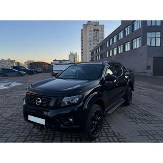 Barre longitudinali tetto OEM nere (plastica ABS, montaggio a incollaggio) Nissan Navara/NP300 2016- foto 2