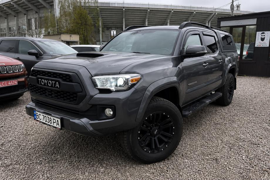 Toyota Tacoma 2015–2023 Barre longitudinali tetto OEM nere (alluminio) Image