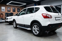 Nissan Qashqai 2007-2010 Pedane Laterali Allmond White (2 pz, Alluminio) foto 1