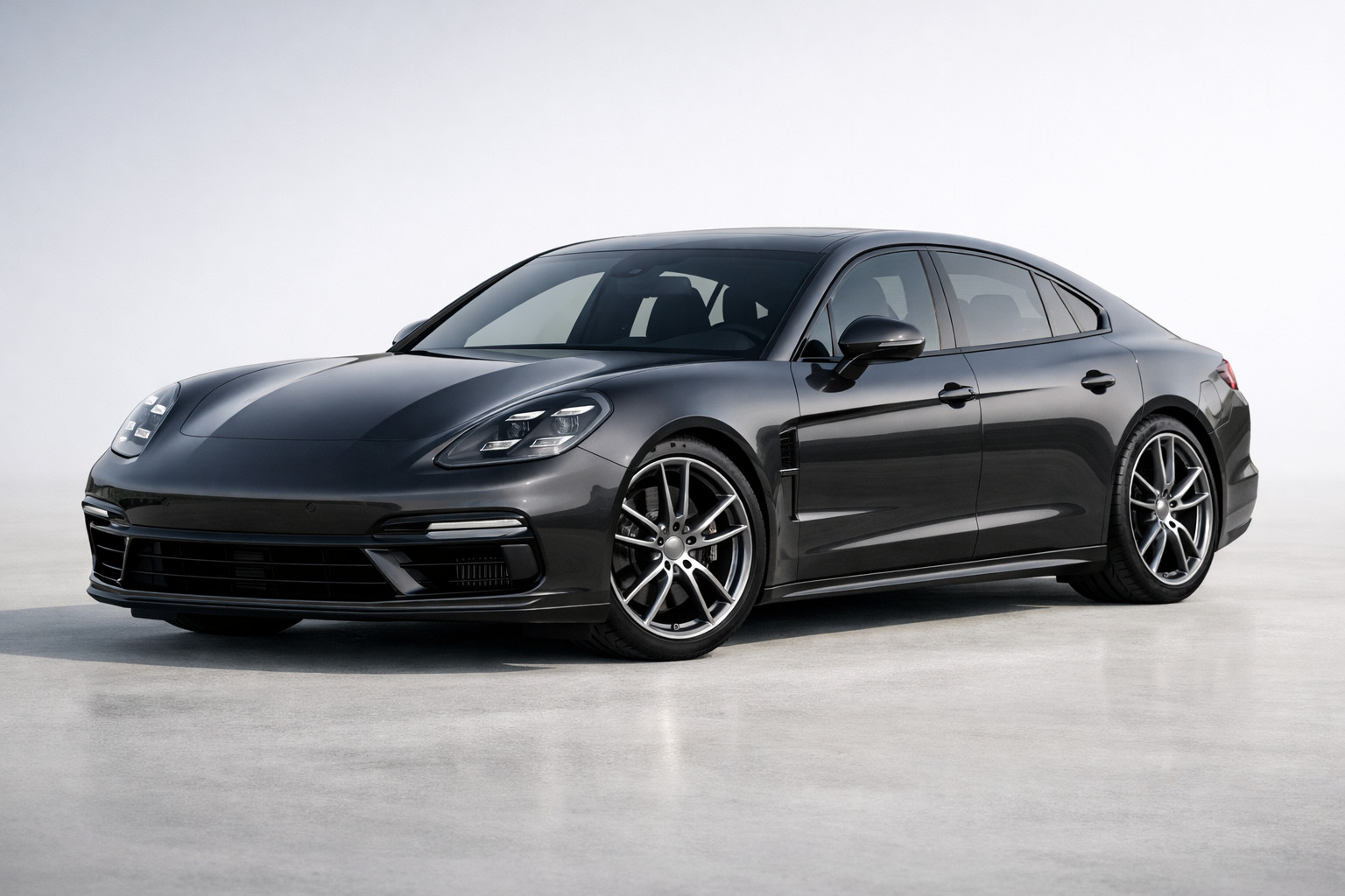Prova Porsche Panamera: un grande Porsche, non solo per l’immagine