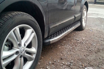 Nissan Qashqai 2007-2010 Pedane Laterali BlackLine (2 pz, Alluminio) foto 2
